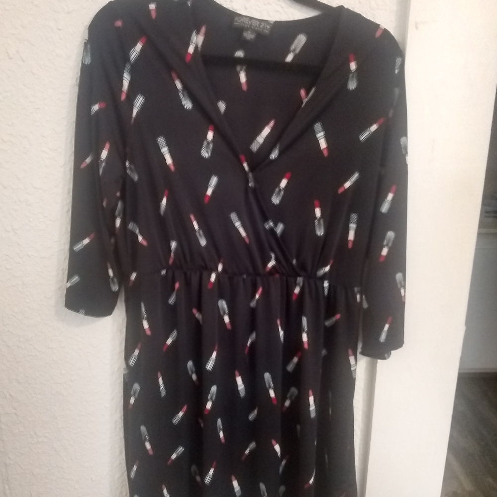 Forever 21 lipstick knee length dress